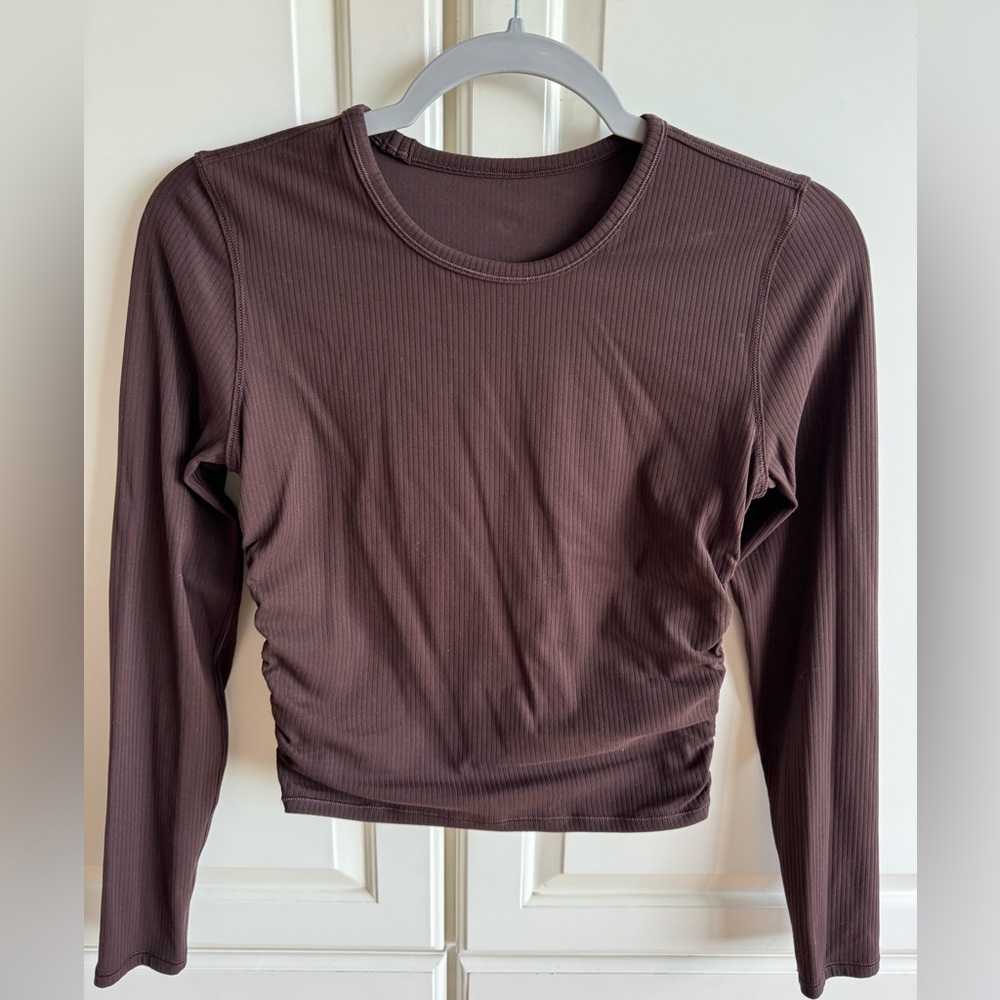 Lululemon top